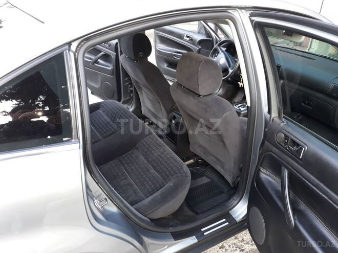 Volkswagen Passat 2003, 195 km - 0.2 l - Ağdam