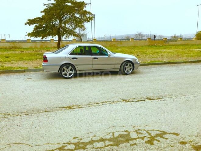 Mercedes C 240 1998, 330,000 km - 2.4 l - Bakı