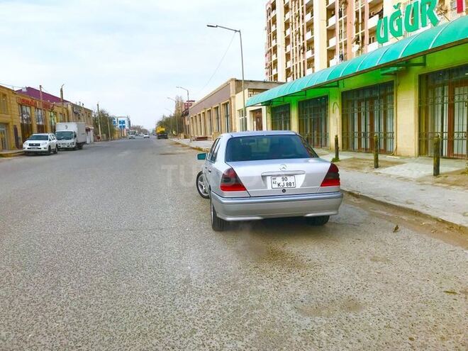 Mercedes C 240 1998, 330,000 km - 2.4 l - Bakı