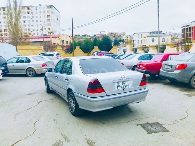 Mercedes C 240 1998, 330,000 km - 2.4 l - Bakı