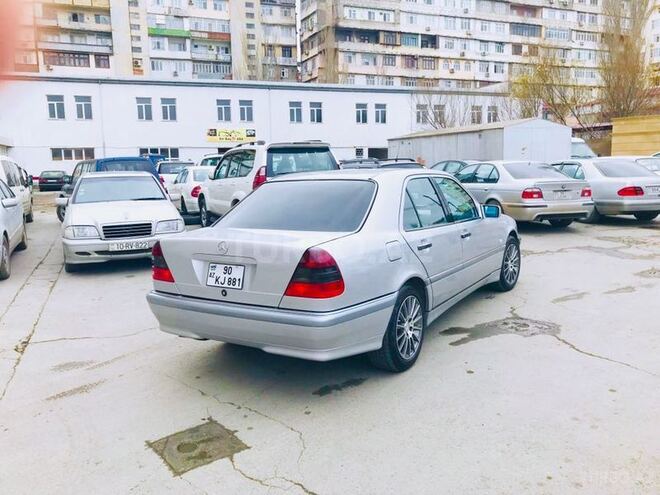 Mercedes C 240 1998, 330,000 km - 2.4 l - Bakı