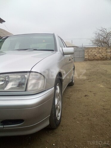 Mercedes C 200 2000, 207,000 km - 2.0 l - Bakı