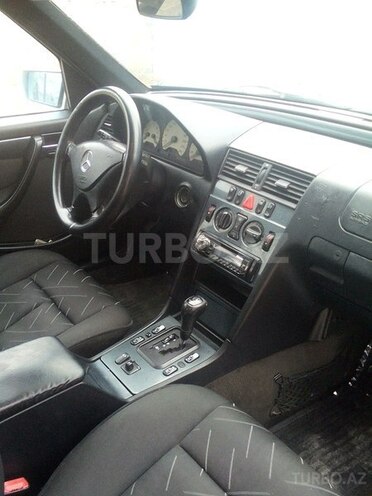 Mercedes C 200 2000, 207,000 km - 2.0 l - Bakı