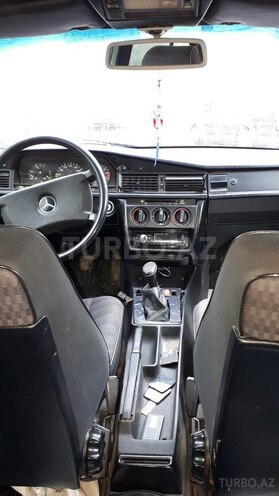 Mercedes 190 1989, 393,652 km - 2.0 l - Bakı