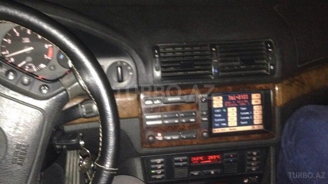 BMW 523 1997, 294,500 km - 2.3 л - Bakı