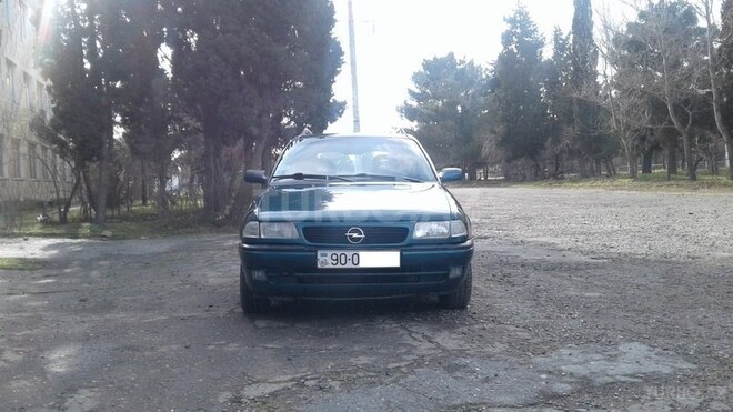 Opel Astra 1997, 236,000 km - 1.6 l - Sumqayıt