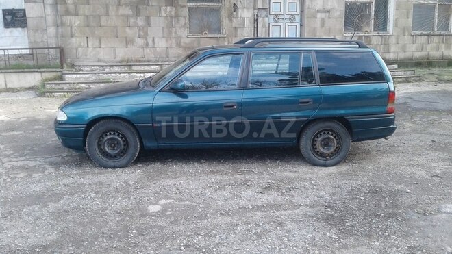 Opel Astra 1997, 236,000 km - 1.6 l - Sumqayıt