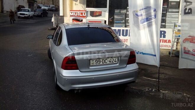 Opel Vectra 2000, 320,000 km - 1.8 l - Bakı