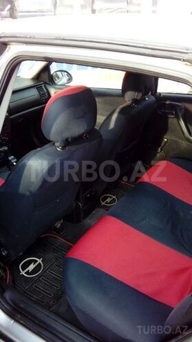 Opel Vectra 2000, 320,000 km - 1.8 l - Bakı