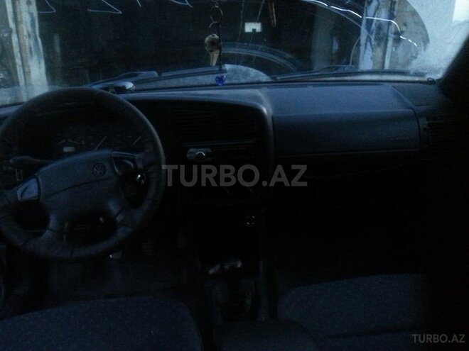 Volkswagen Passat 1994, 326,000 km - 1.9 l - Sumqayıt