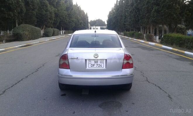 Volkswagen Passat 2002, 278,000 km - 1.8 l - Sumqayıt