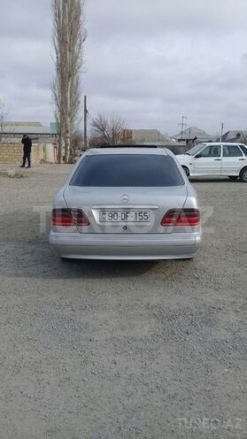 Mercedes E 220 2001, 222,000 km - 2.2 l - Şəmkir