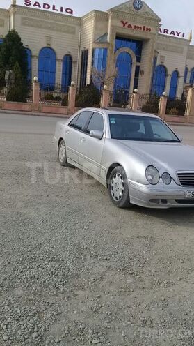 Mercedes E 220 2001, 222,000 km - 2.2 l - Şəmkir