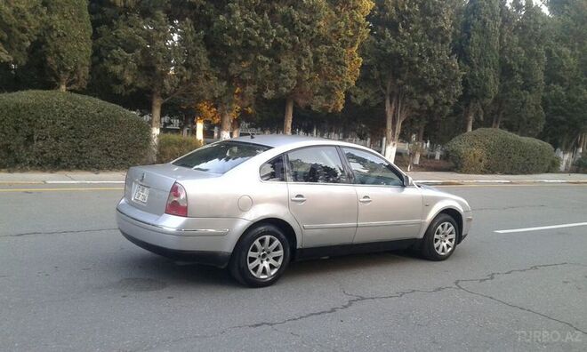 Volkswagen Passat 2002, 278,000 km - 1.8 l - Sumqayıt