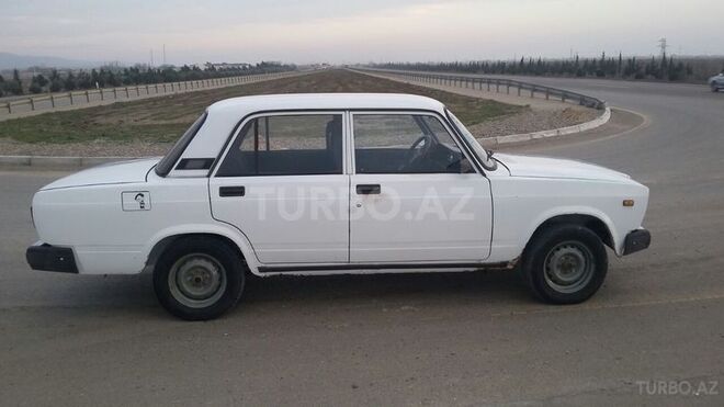 LADA (VAZ) 2107 2005, 146,846 km - 1.6 л - Şirvan