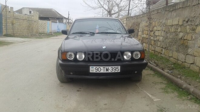 BMW 525 1991, 400,000 km - 0.3 л - Naftalan