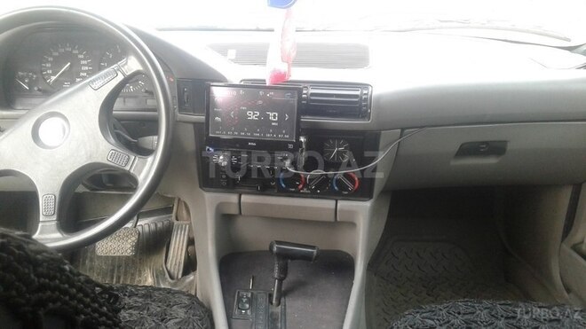 BMW 525 1991, 400,000 km - 0.3 л - Neftçala