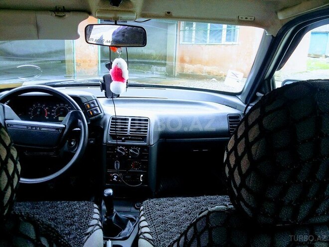 LADA (VAZ) 2110 2002, 138,644 km - 1.6 л - Qusar