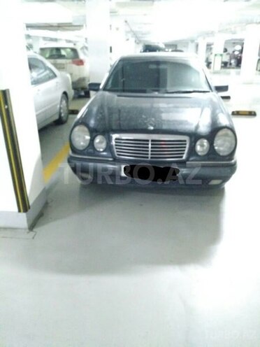 Mercedes E 240 1998, 278,000 km - 2.4 l - Bakı