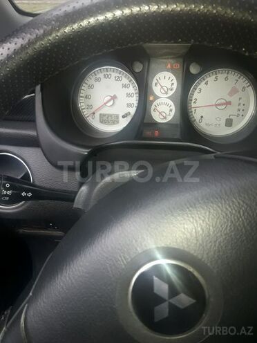 Mitsubishi Airtrek 2002, 235,800 km - 2.0 l - Xırdalan