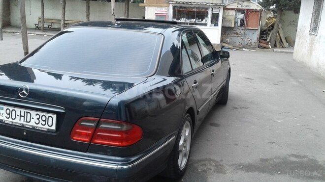 Mercedes E 320 2000, 217,000 km - 3.2 l - Bakı