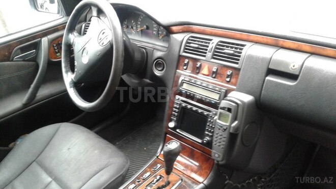 Mercedes E 320 2000, 217,000 km - 3.2 l - Bakı