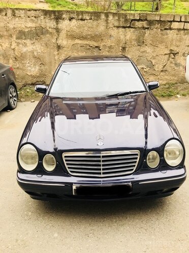 Mercedes E 240 2000, 186,000 km - 2.4 l - Bakı