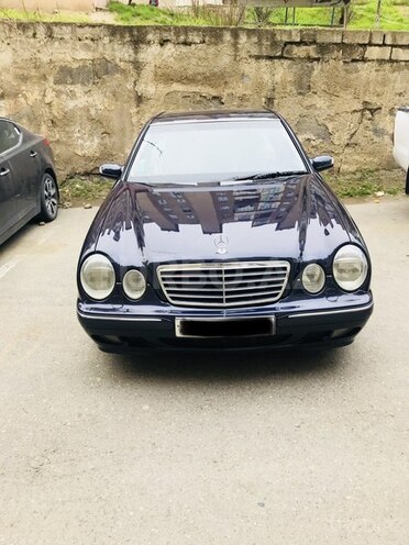 Mercedes E 240 2000, 186,000 km - 2.4 l - Bakı