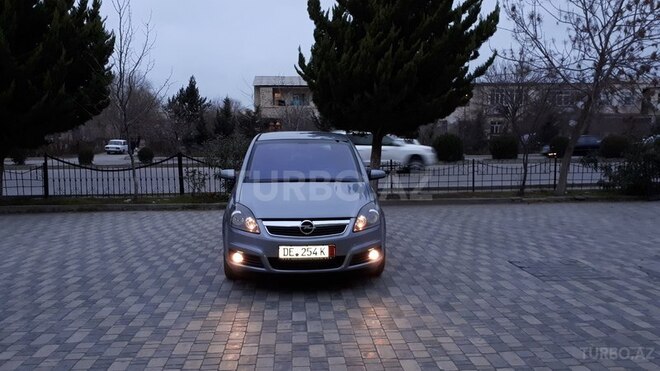 Opel Zafira 2006, 229,000 km - 1.9 l - Sumqayıt
