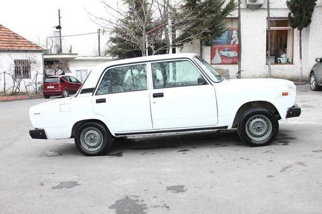 LADA (VAZ) 2107 1997, 285,000 km - 1.6 л - Zaqatala