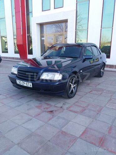 Mercedes C 180 1998, 290,000 km - 1.8 l - Saatlı