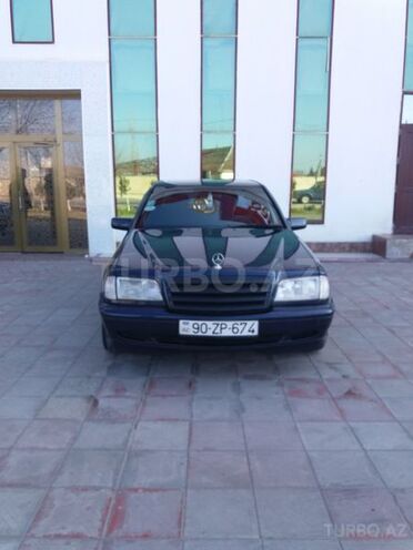Mercedes C 180 1998, 290,000 km - 1.8 l - Saatlı