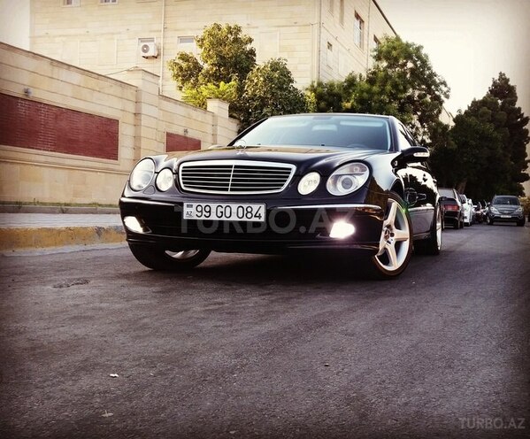 Mercedes E 240 2003, 310,000 km - 2.6 l - Bakı