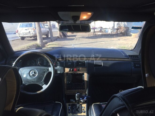 Mercedes E 240 1998, 245,000 km - 2.4 l - Gəncə