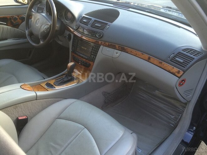 Mercedes E 500 2002, 215,470 km - 5.0 l - Bakı