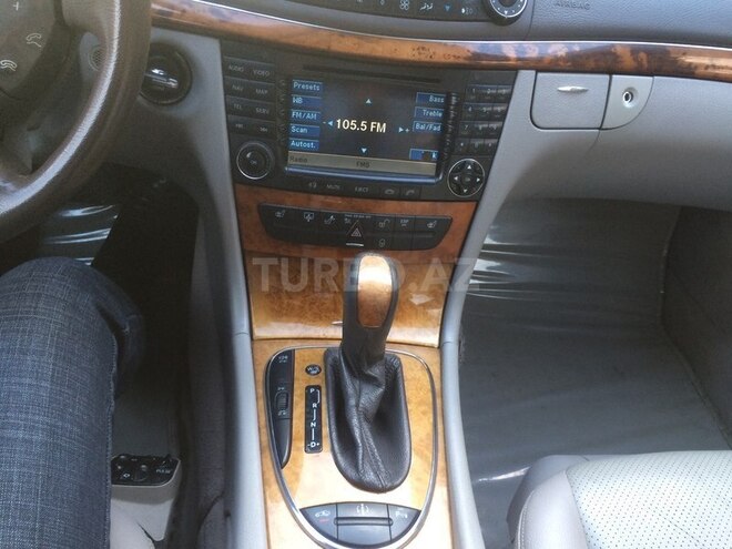 Mercedes E 500 2002, 215,470 km - 5.0 l - Bakı