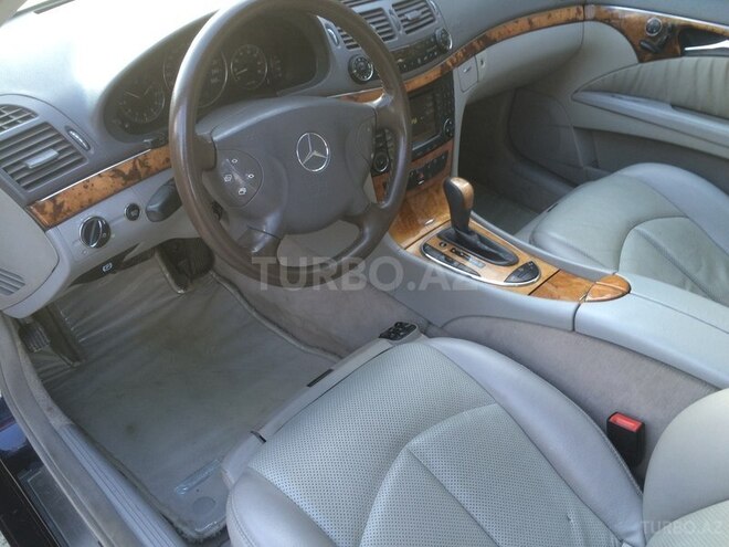 Mercedes E 500 2002, 215,470 km - 5.0 l - Bakı