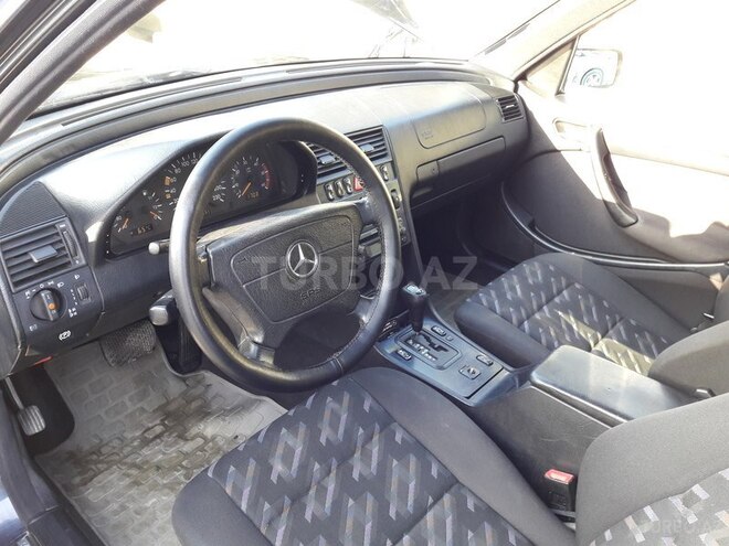 Mercedes C 220 1999, 300,000 km - 2.2 l - Bakı