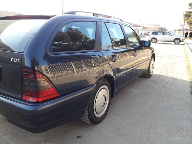 Mercedes C 220 1999, 300,000 km - 2.2 l - Bakı