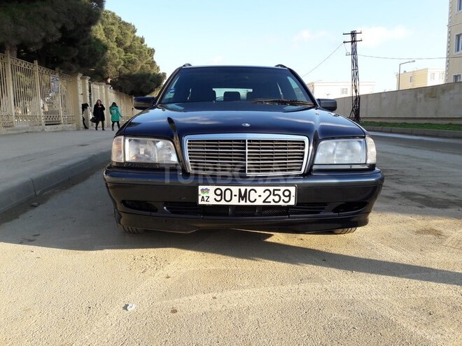 Mercedes C 220 1999, 300,000 km - 2.2 l - Bakı