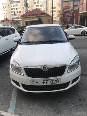 Skoda Fabia 2011, 180,000 km - 1.6 l - Bakı
