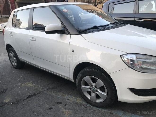 Skoda Fabia 2011, 180,000 km - 1.6 l - Bakı