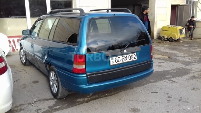 Opel Astra 1993, 23,000 km - 1.6 л - Sumqayıt