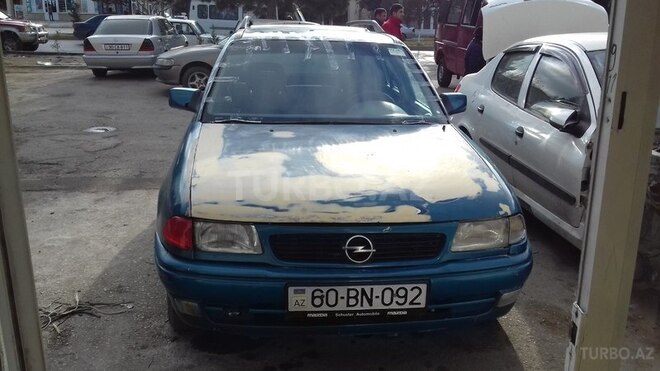 Opel Astra 1993, 23,000 km - 1.6 л - Sumqayıt