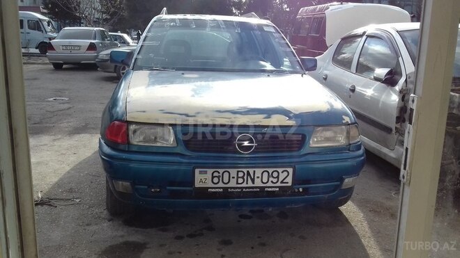 Opel Astra 1993, 23,000 km - 1.6 л - Sumqayıt