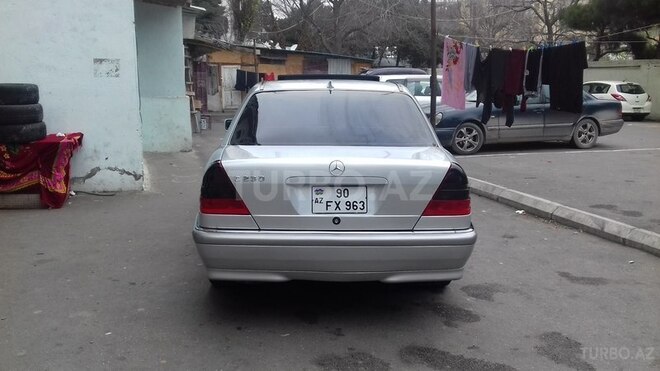 Mercedes C 230 1997, 206,000 km - 2.3 l - Bakı