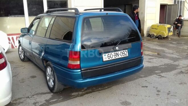 Opel Astra 1993, 23,000 km - 1.6 l - Sumqayıt