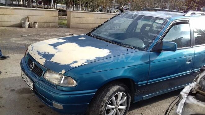 Opel Astra 1993, 23,000 km - 1.6 l - Sumqayıt