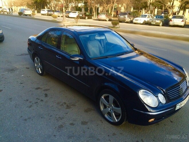 Mercedes E 500 2002, 215,470 km - 5.0 l - Bakı