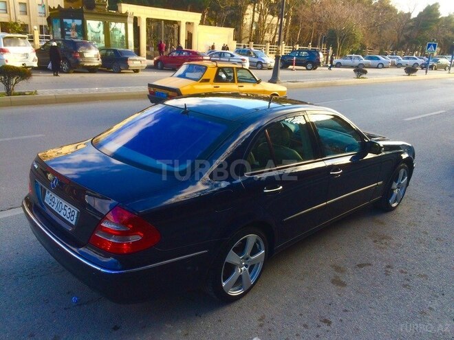 Mercedes E 500 2002, 215,470 km - 5.0 l - Bakı